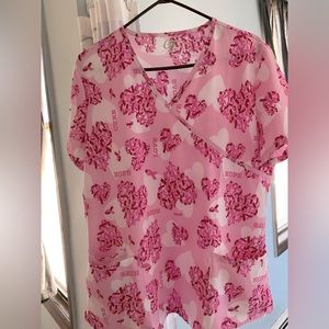 Size large breast cancer scrub top 5/20$